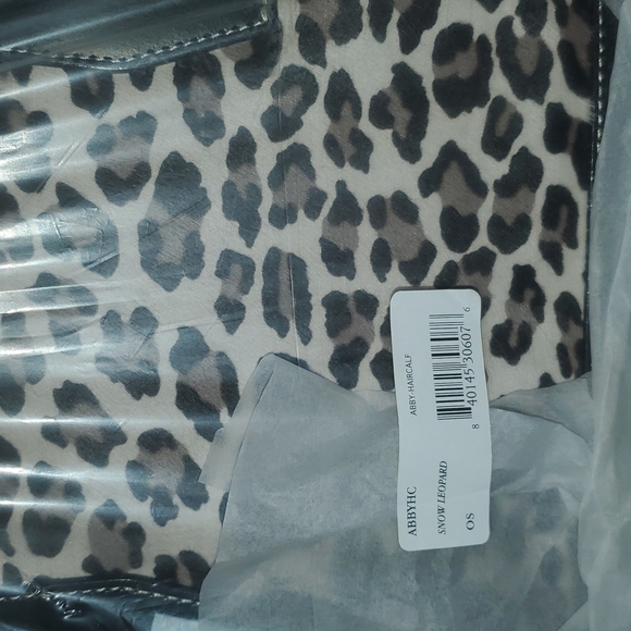 Frances Valentine Abby Tote Snow Leopard - Picture 6 of 8